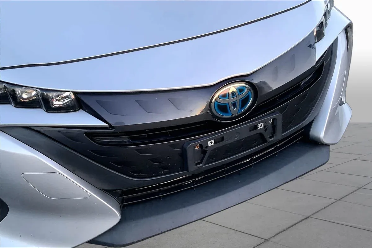 2021 Toyota Prius Prime XLE thumbnail 29