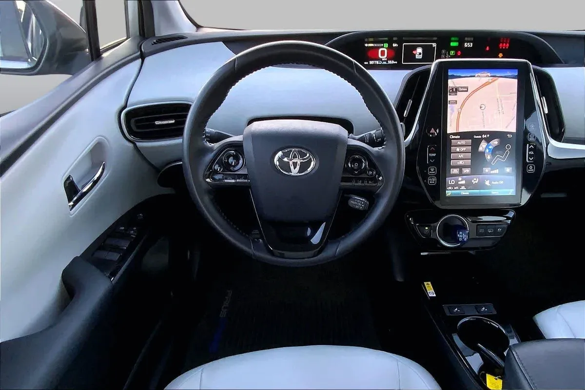 2021 Toyota Prius Prime XLE thumbnail 6