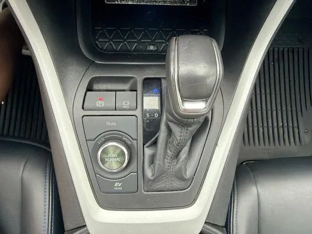 2021 Toyota RAV4 Hybrid XSE thumbnail 41