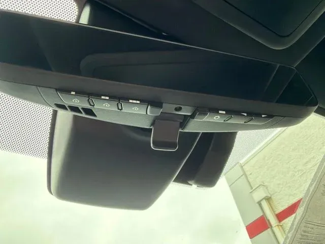 2021 Toyota RAV4 Hybrid XSE thumbnail 50