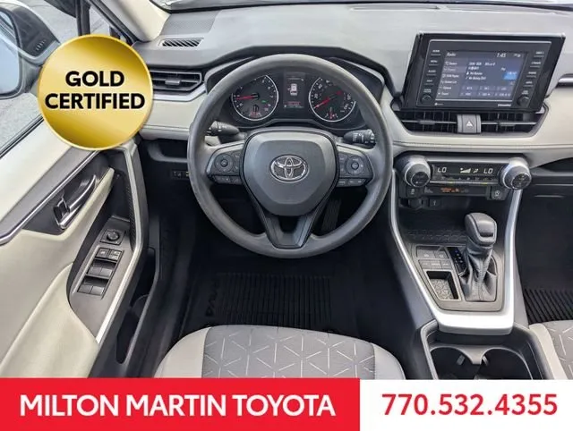 2021 Toyota RAV4 XLE thumbnail 16