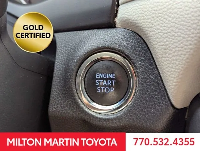 2021 Toyota RAV4 XLE thumbnail 27
