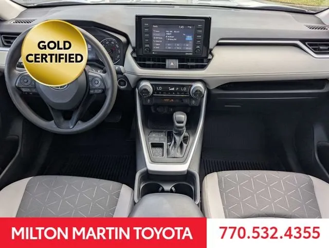 2021 Toyota RAV4 XLE thumbnail 6