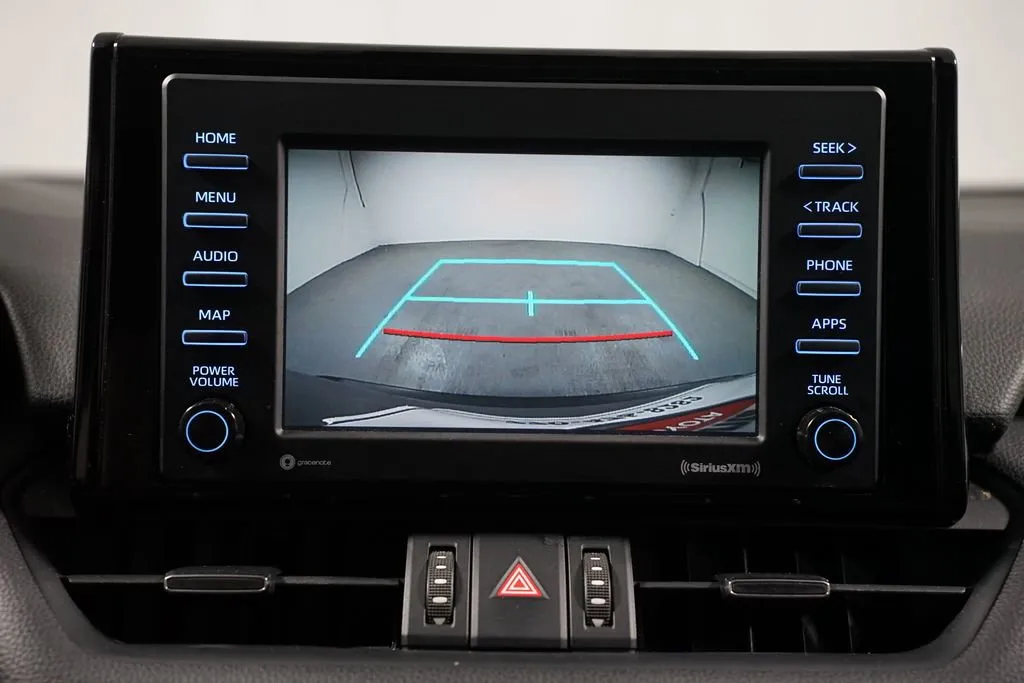 2021 Toyota RAV4 XLE Premium thumbnail 18