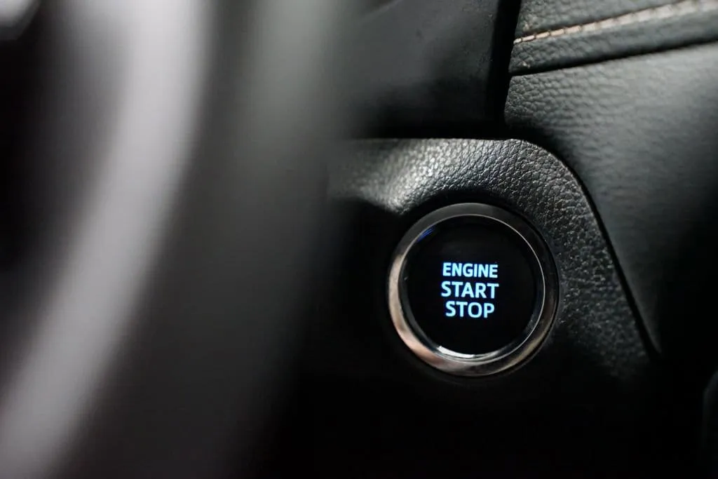 2021 Toyota RAV4 XLE Premium thumbnail 22