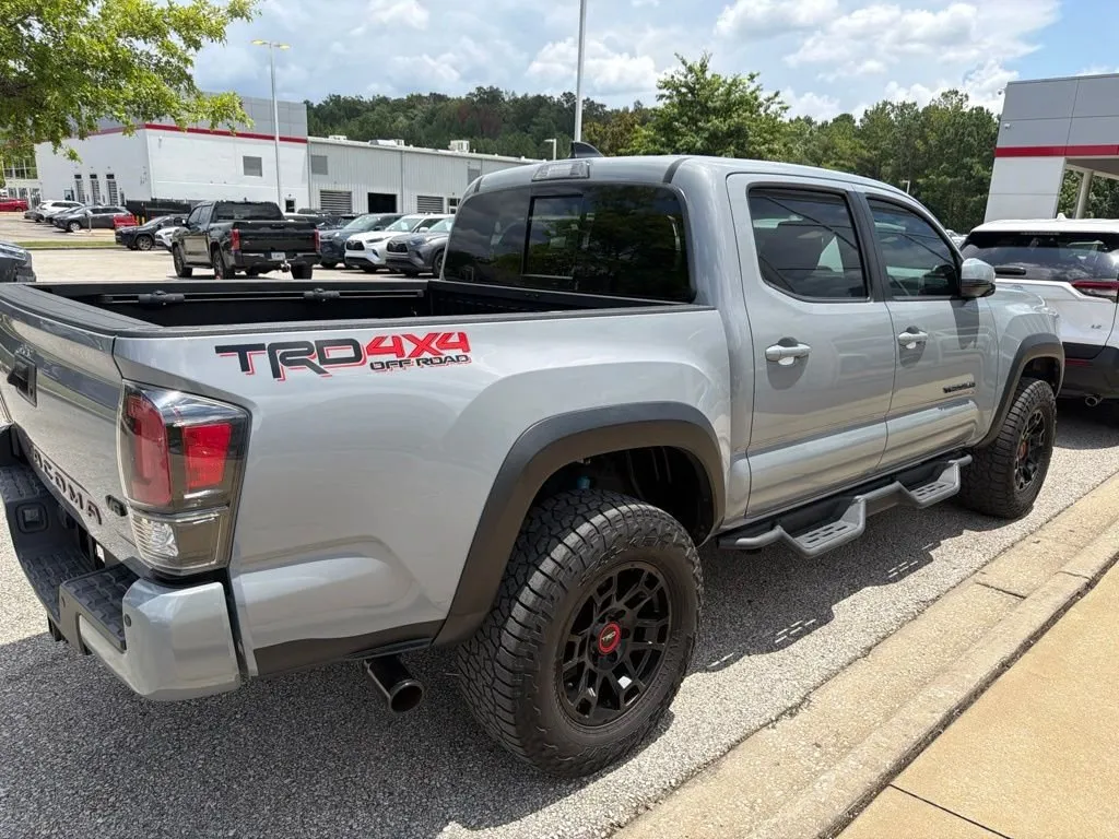 2021 Toyota Tacoma TRD Off-Road thumbnail 3