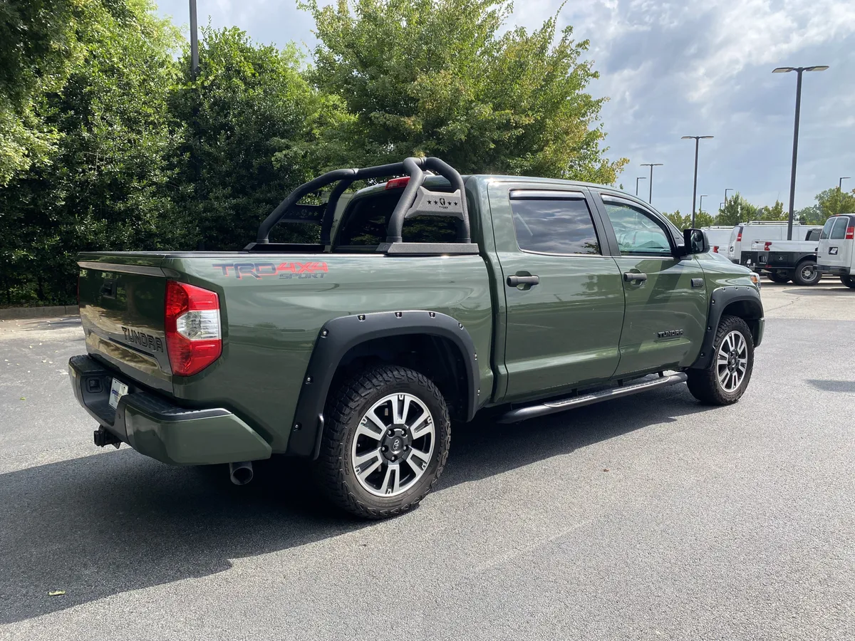 2021 Toyota Tundra 4WD SR5 thumbnail 8