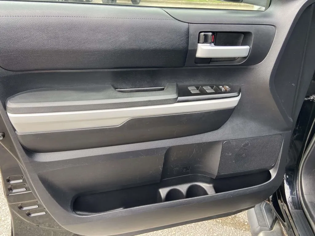 2021 Toyota Tundra SR5 thumbnail 11