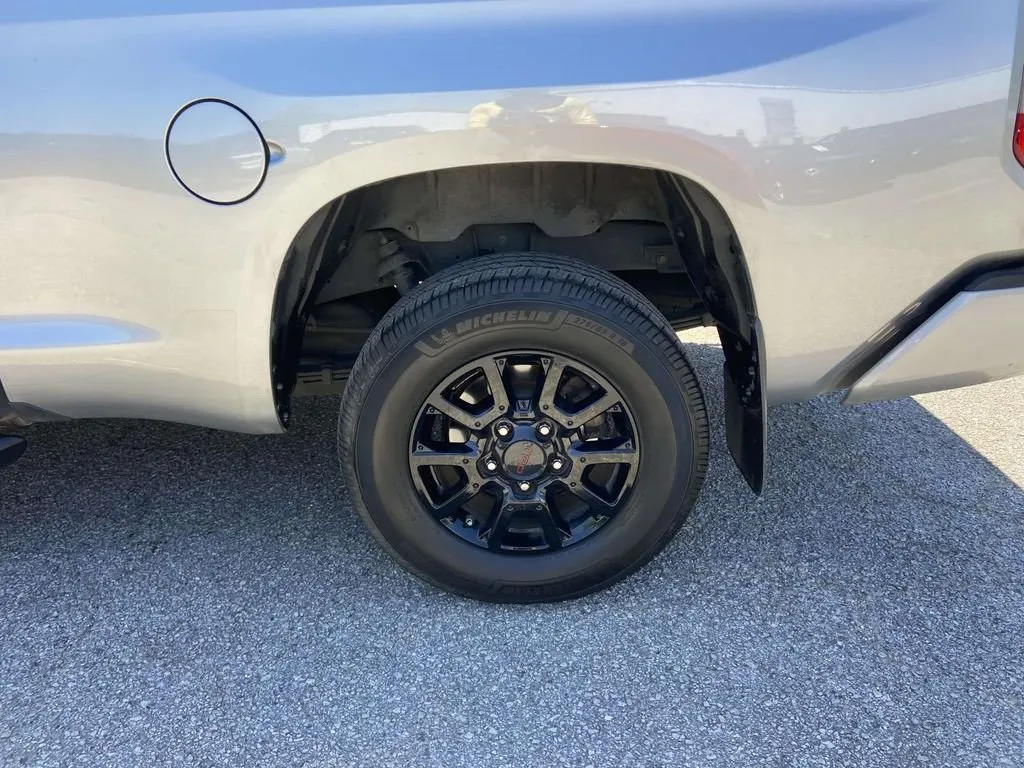 2021 Toyota Tundra SR5 thumbnail 10