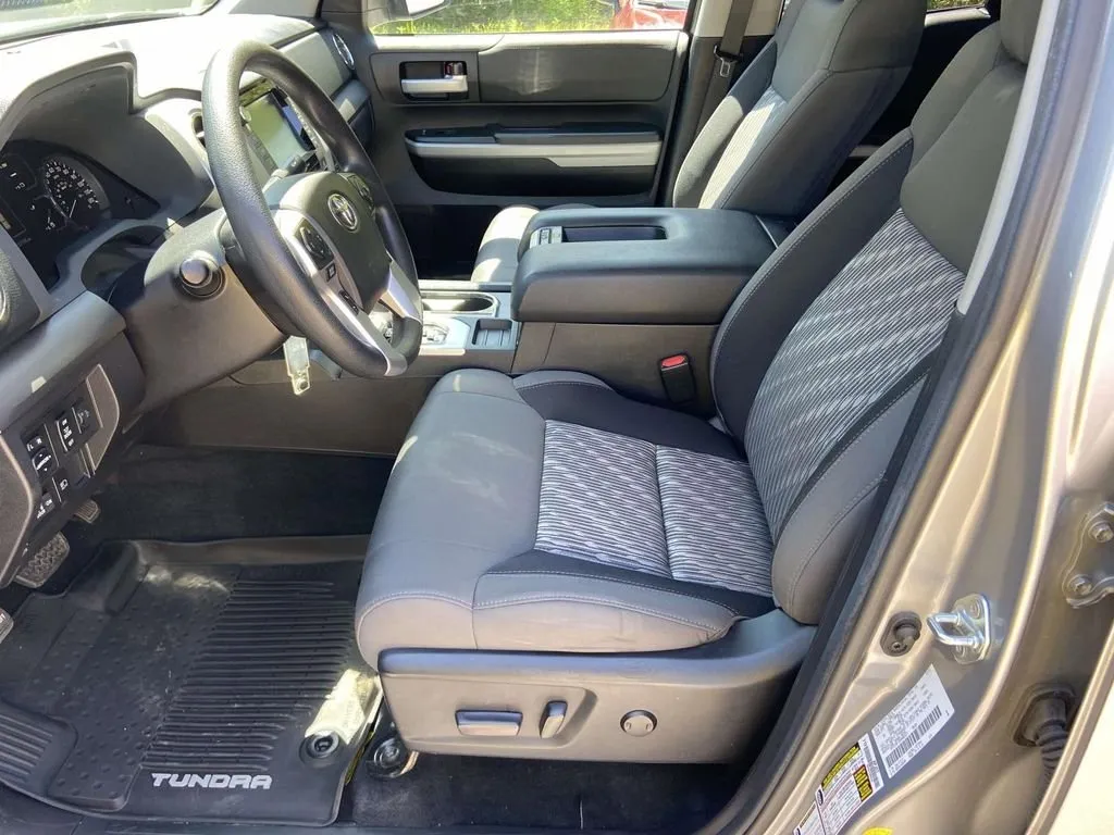 2021 Toyota Tundra SR5 thumbnail 18