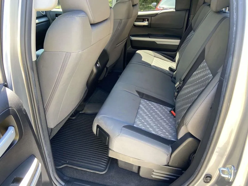 2021 Toyota Tundra SR5 thumbnail 19