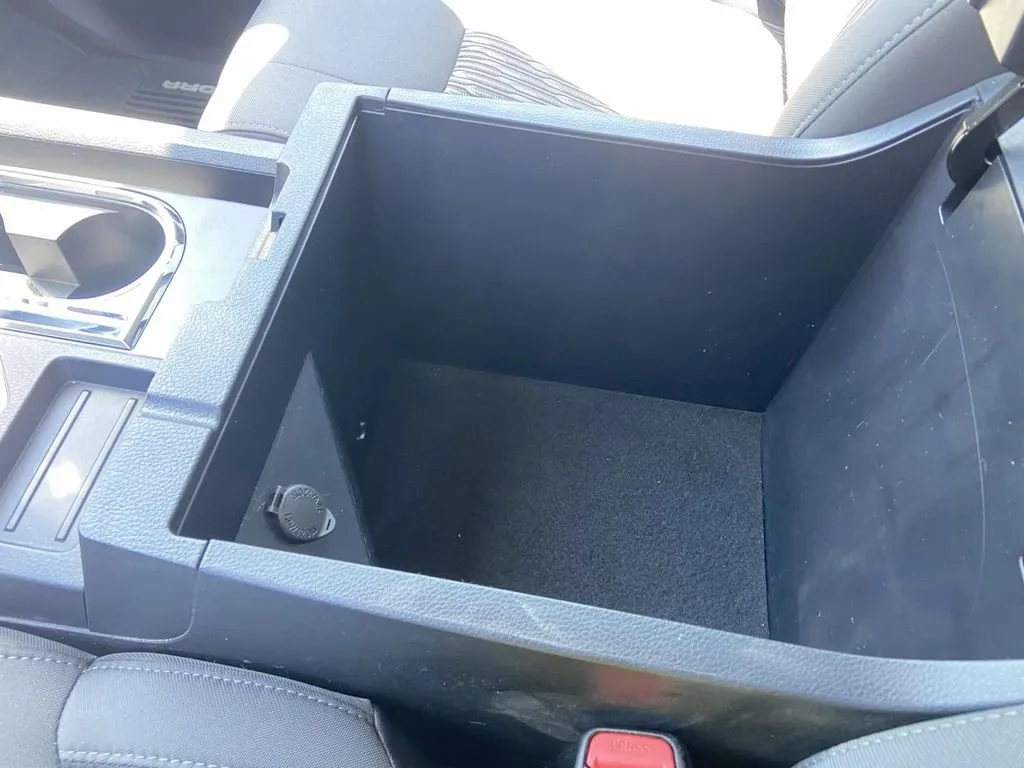 2021 Toyota Tundra SR5 thumbnail 28
