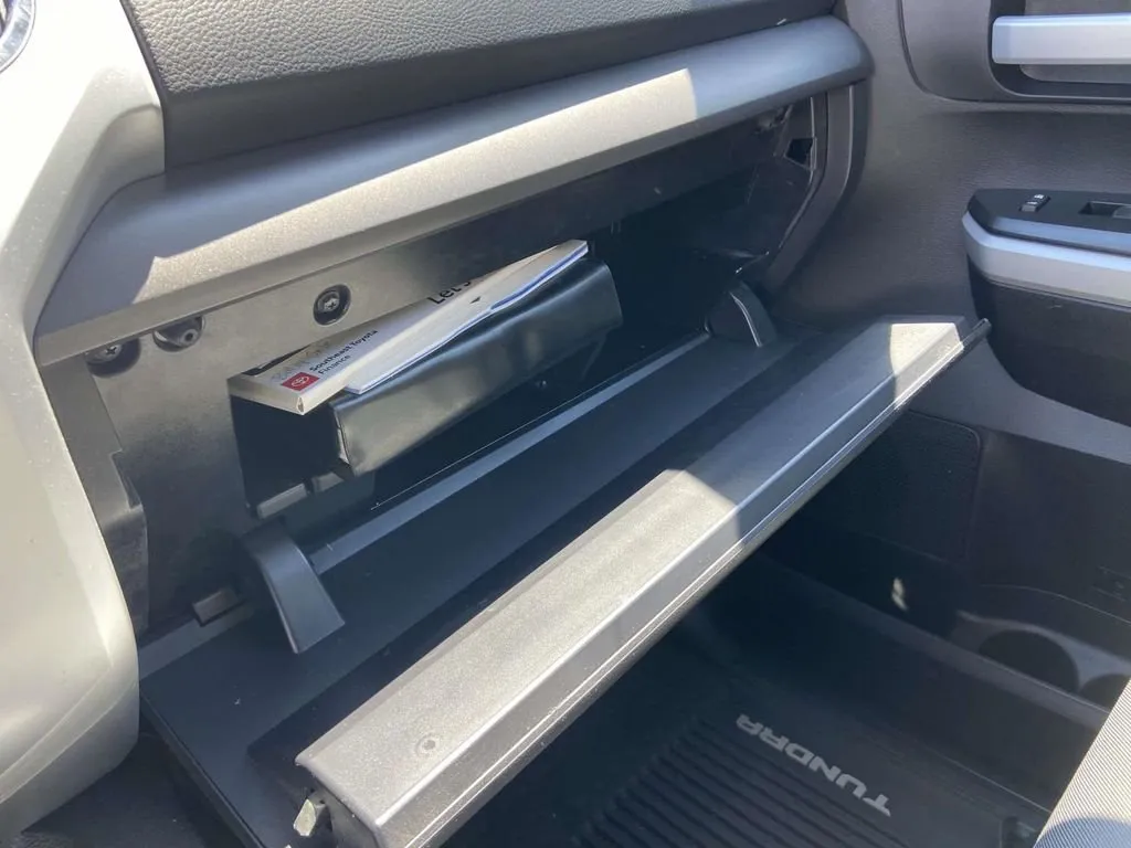 2021 Toyota Tundra SR5 thumbnail 32
