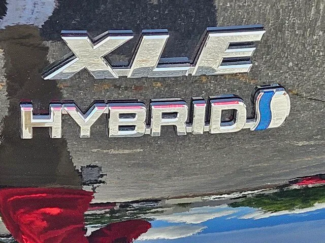 2021 Toyota Venza LE thumbnail 31