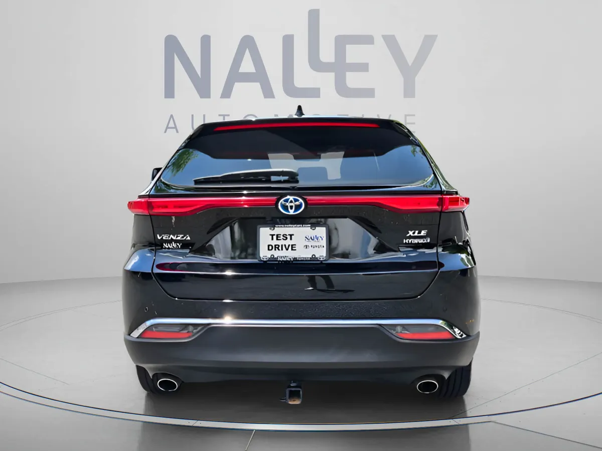 2021 Toyota Venza LE thumbnail 5