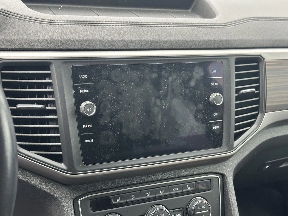 2021 Volkswagen Atlas 3.6L V6 SE w/Technology thumbnail 11