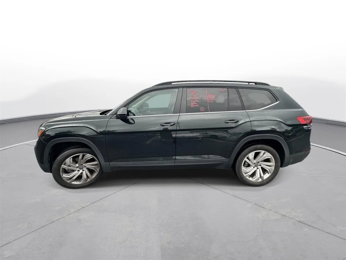2021 Volkswagen Atlas 3.6L V6 SE w/Technology thumbnail 9