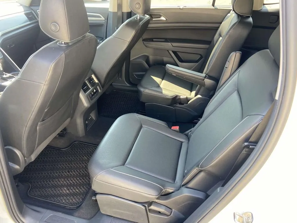2021 Volkswagen Atlas 3.6L V6 SE w/Technology R-Line thumbnail 20
