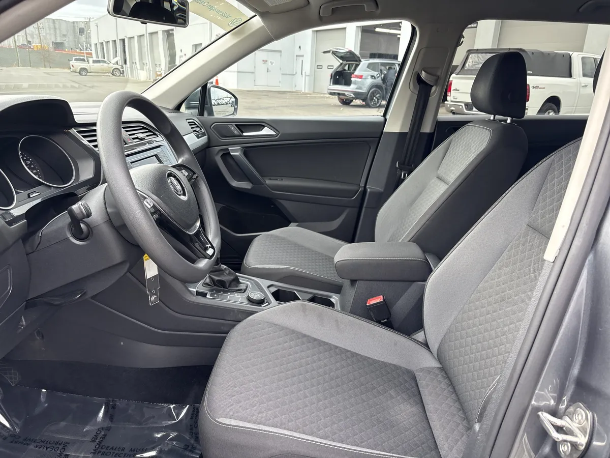 2021 Volkswagen Tiguan S thumbnail 17