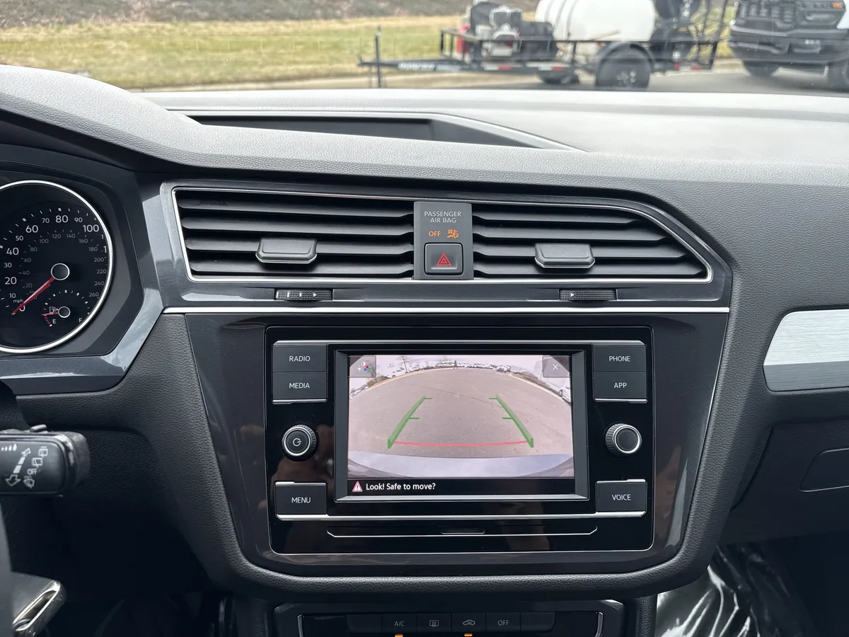 2021 Volkswagen Tiguan S thumbnail 28