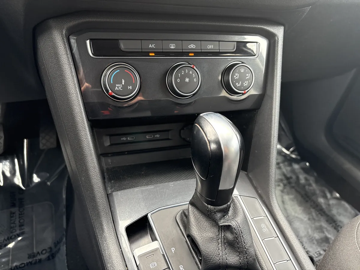 2021 Volkswagen Tiguan S thumbnail 29