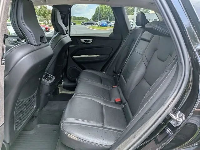 2021 Volvo XC60 T5 Inscription thumbnail 14