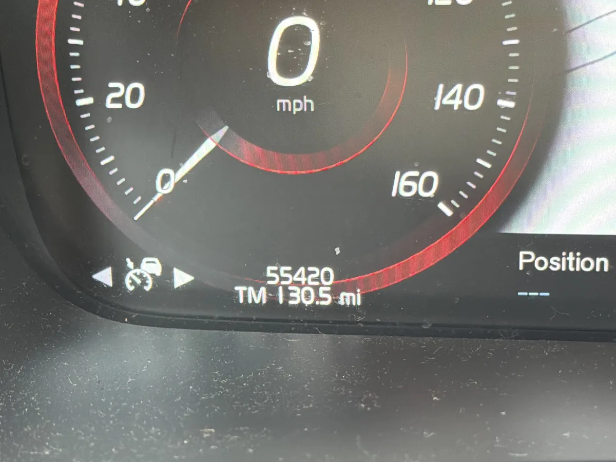2021 Volvo XC90 Momentum thumbnail 10