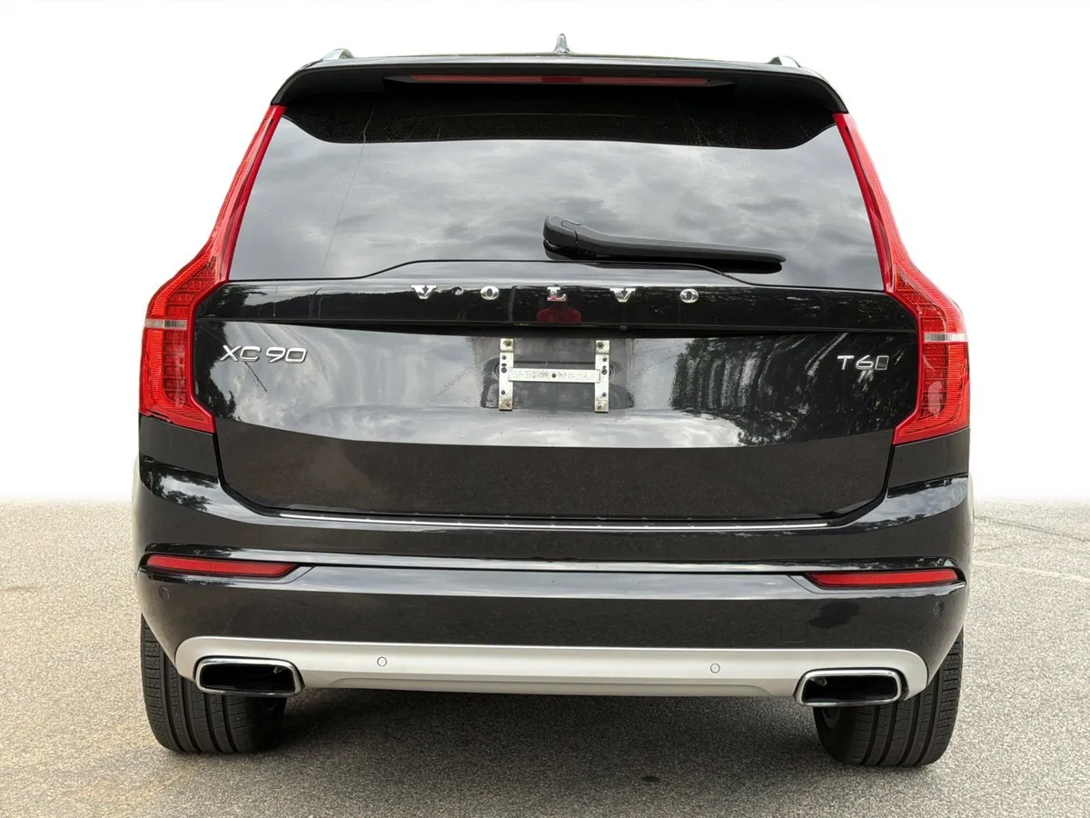 2021 Volvo XC90 Momentum thumbnail 22