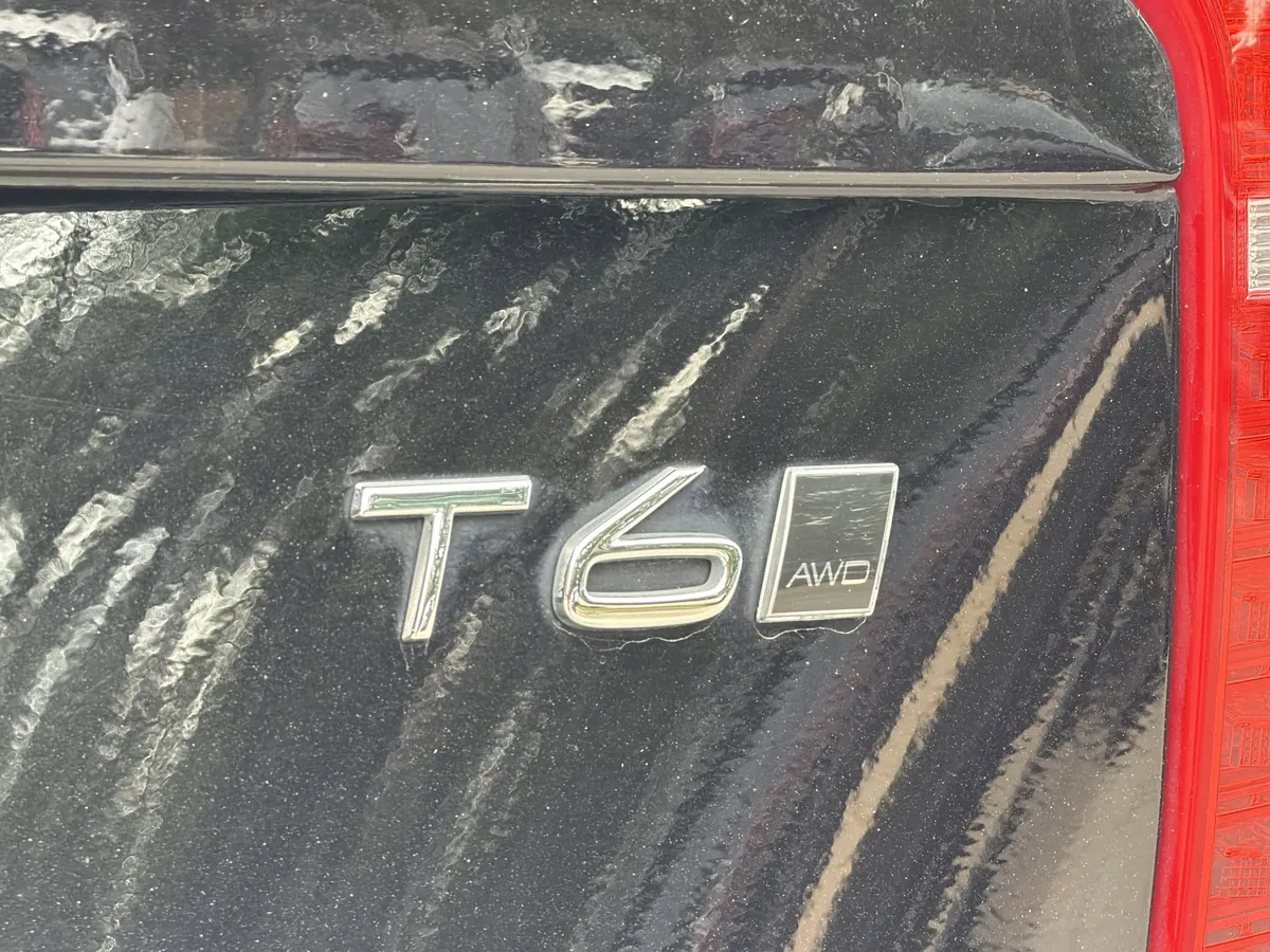 2021 Volvo XC90 Momentum thumbnail 23