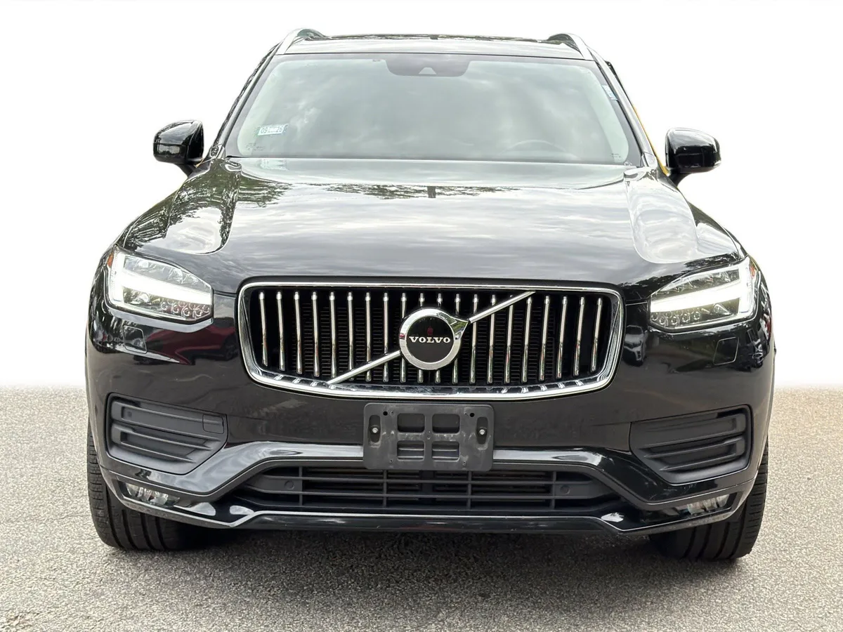 2021 Volvo XC90 Momentum thumbnail 28