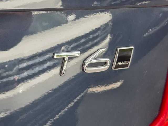 2021 Volvo XC90 Momentum thumbnail 35
