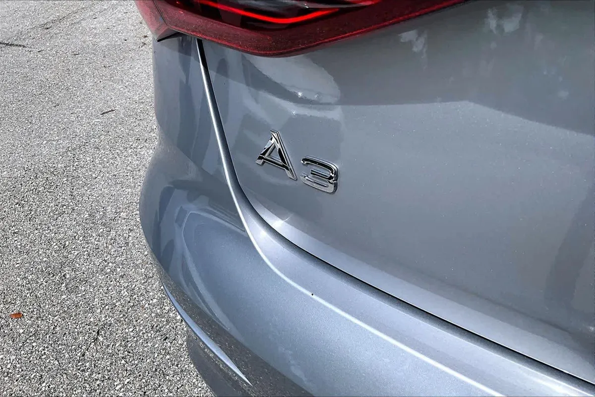 2022 Audi A3 Premium thumbnail 10