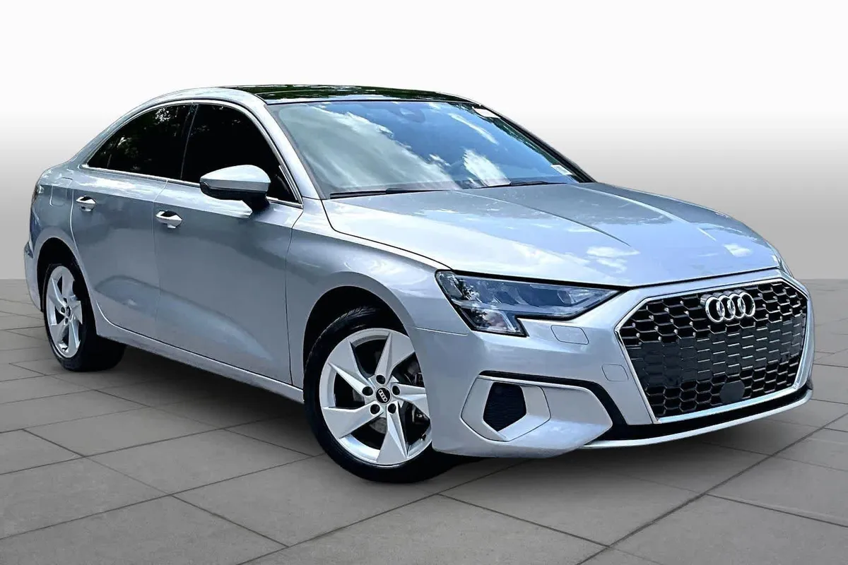 2022 Audi A3 Premium thumbnail 3