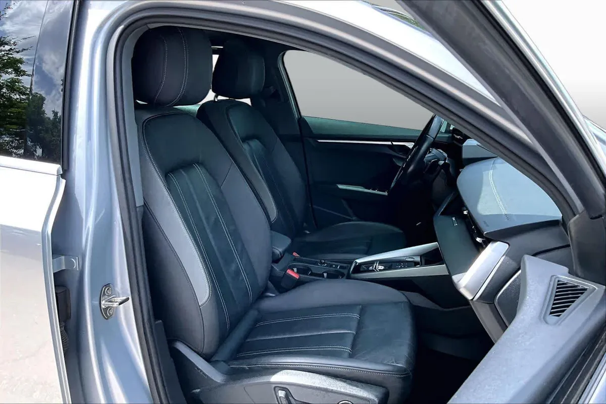 2022 Audi A3 Premium thumbnail 9