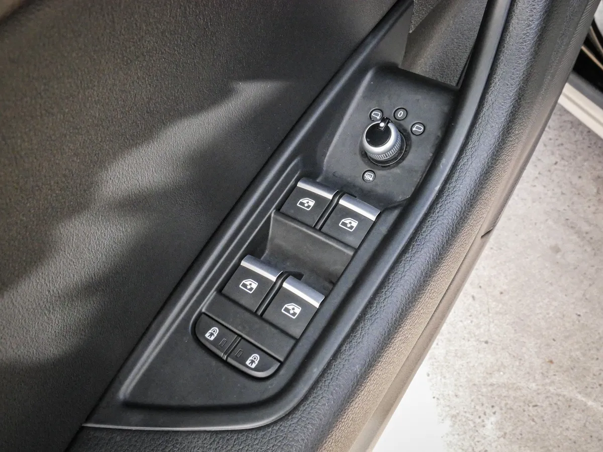 2022 Audi A4 allroad Premium thumbnail 14