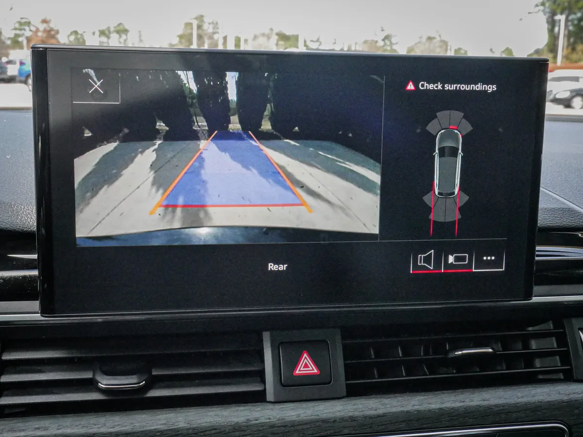 2022 Audi A4 allroad Premium thumbnail 23