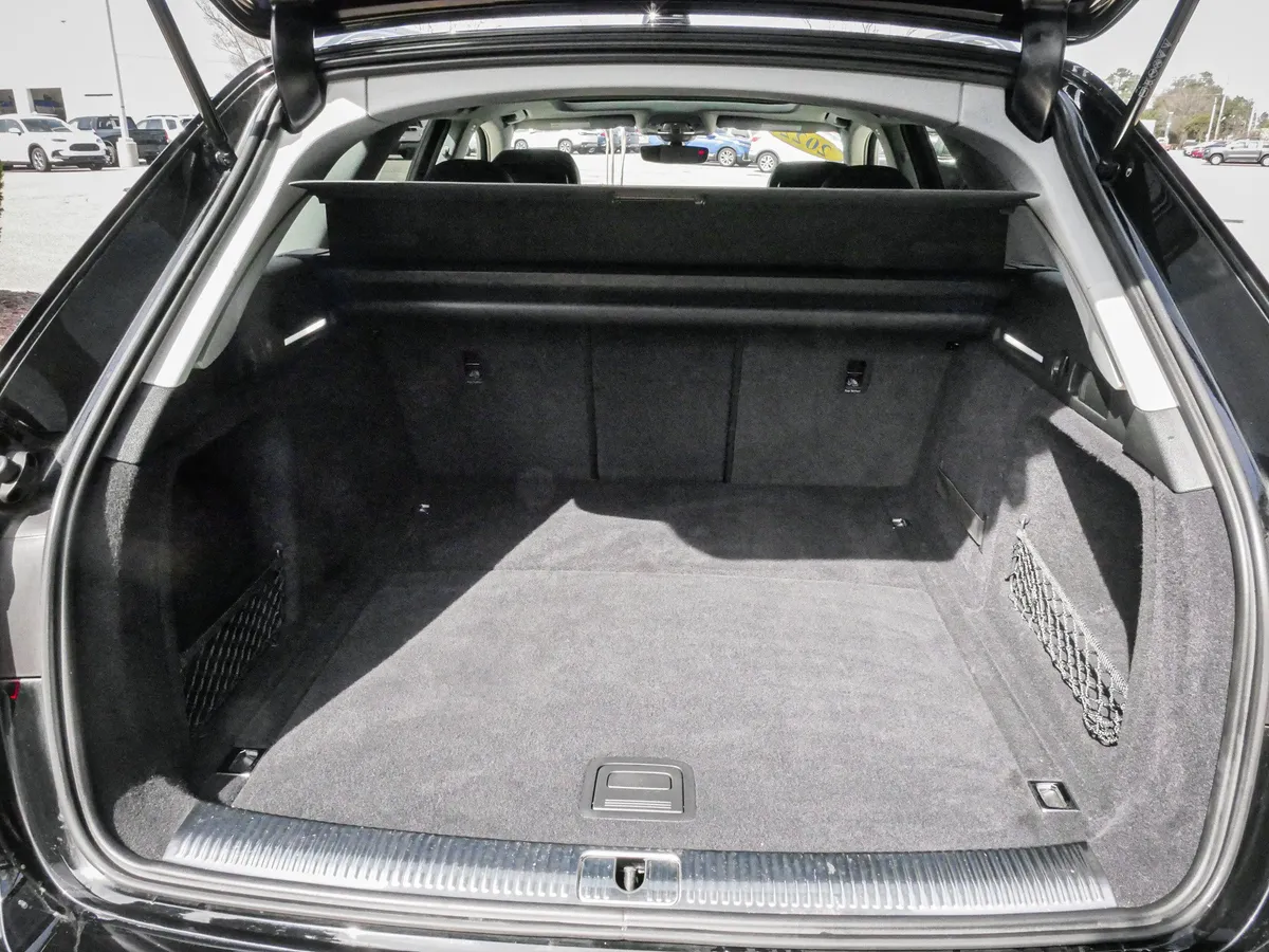 2022 Audi A4 allroad Premium thumbnail 30