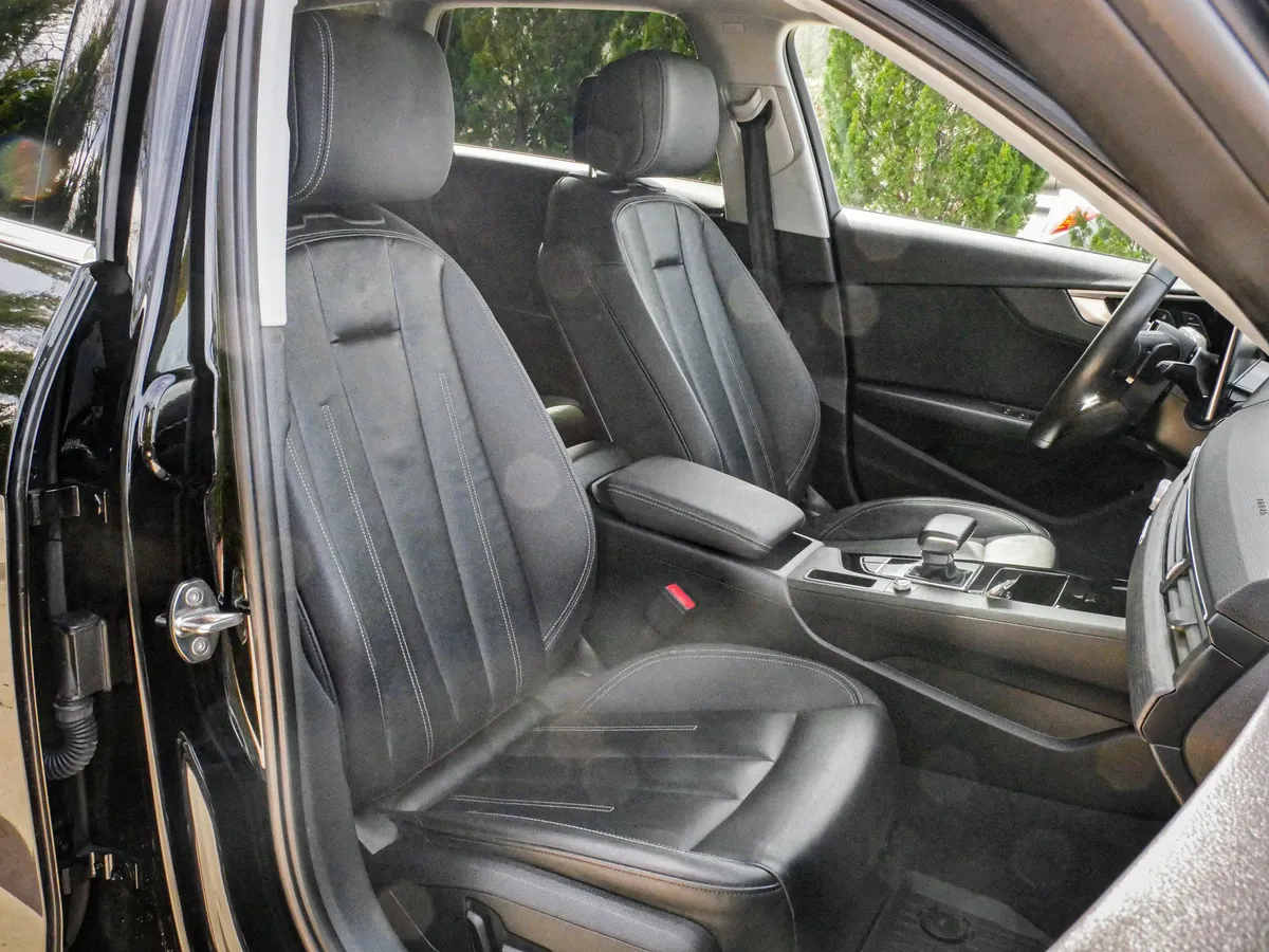 2022 Audi A4 allroad Premium thumbnail 31