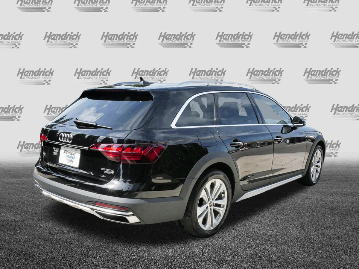 2022 Audi A4 allroad Premium thumbnail 9