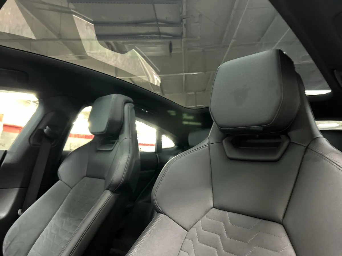 2022 Audi e-tron GT Premium Plus thumbnail 27