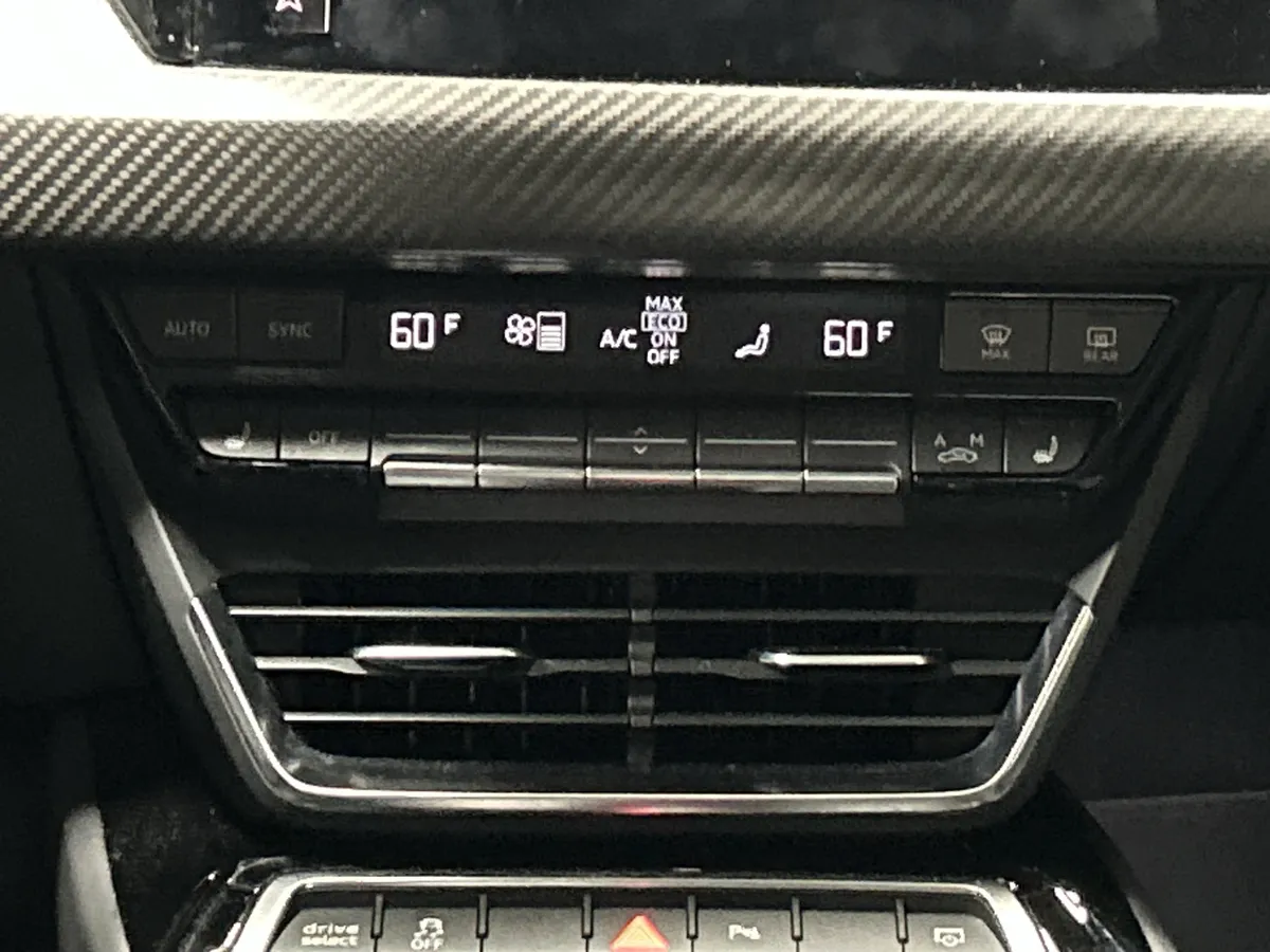 2022 Audi e-tron GT Premium Plus thumbnail 30