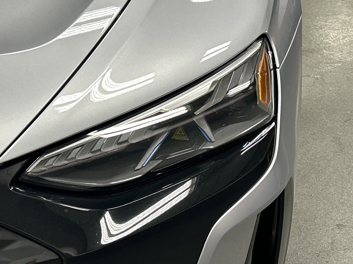 2022 Audi e-tron GT Premium Plus thumbnail 6