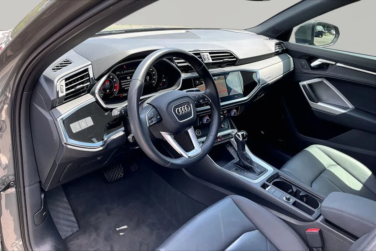 2022 Audi Q3 S line Premium Plus thumbnail 18