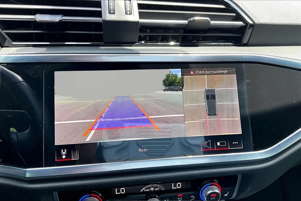 2022 Audi Q3 S line Premium Plus thumbnail 27
