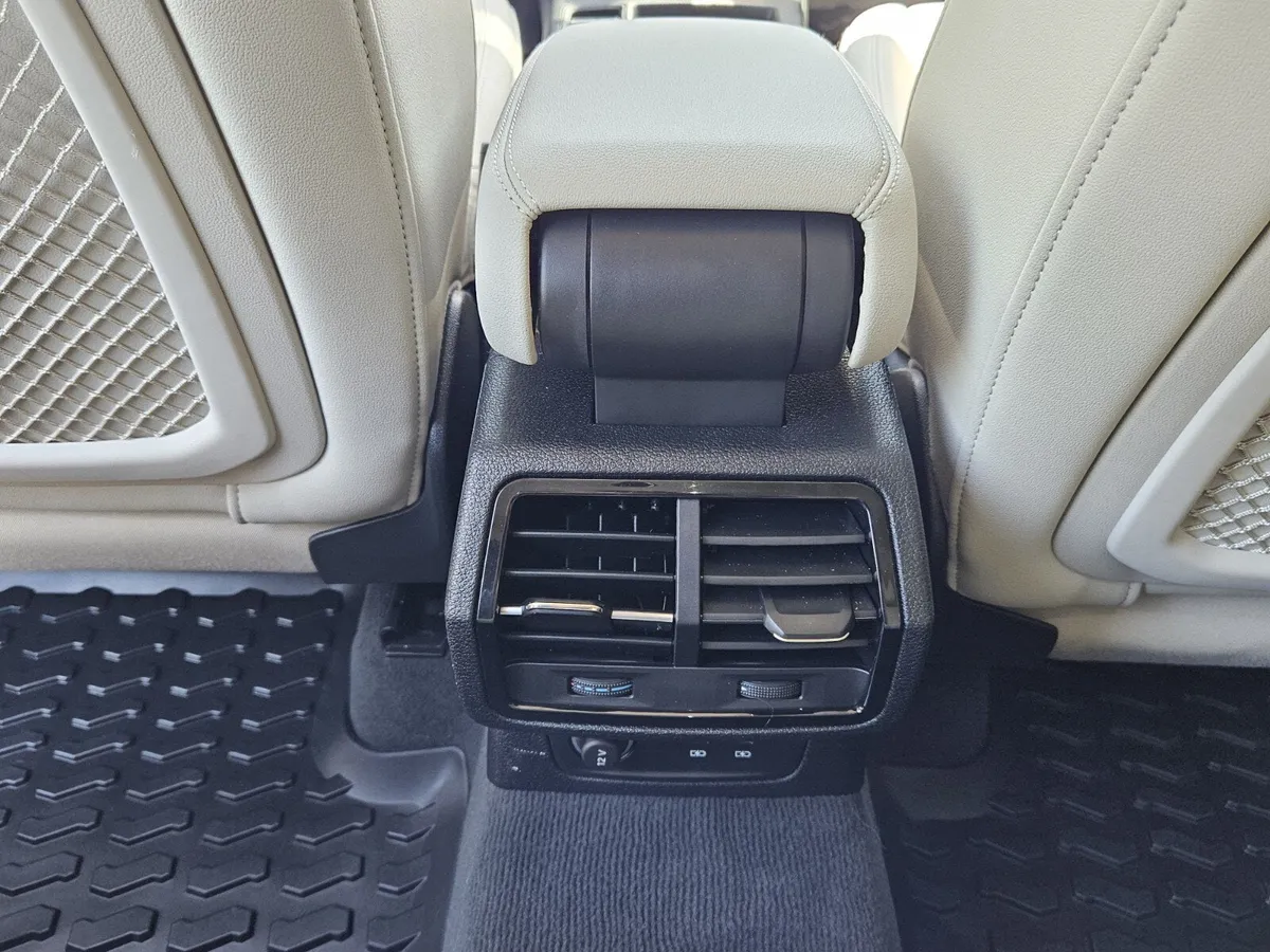 2022 Audi Q3 S line Premium thumbnail 11