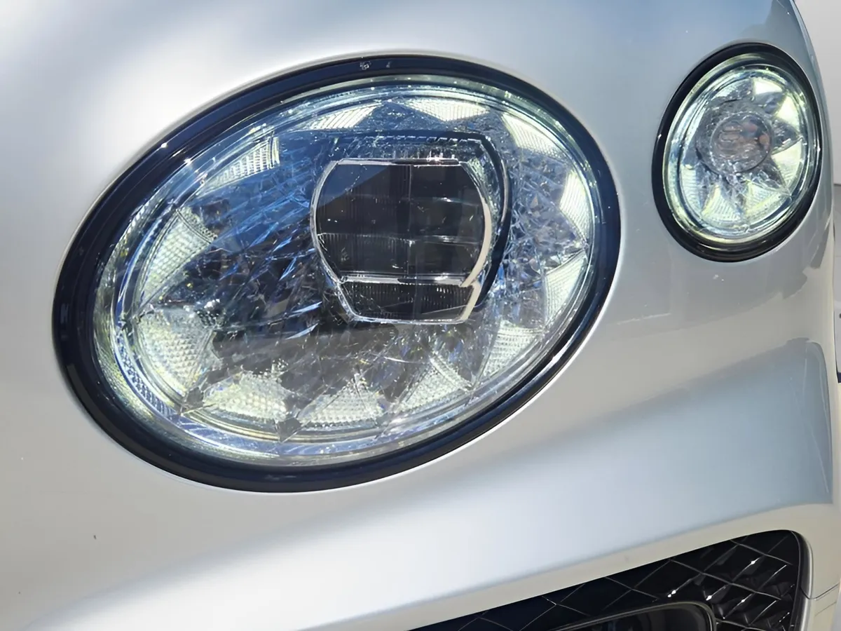 2022 Bentley Bentayga S thumbnail 16