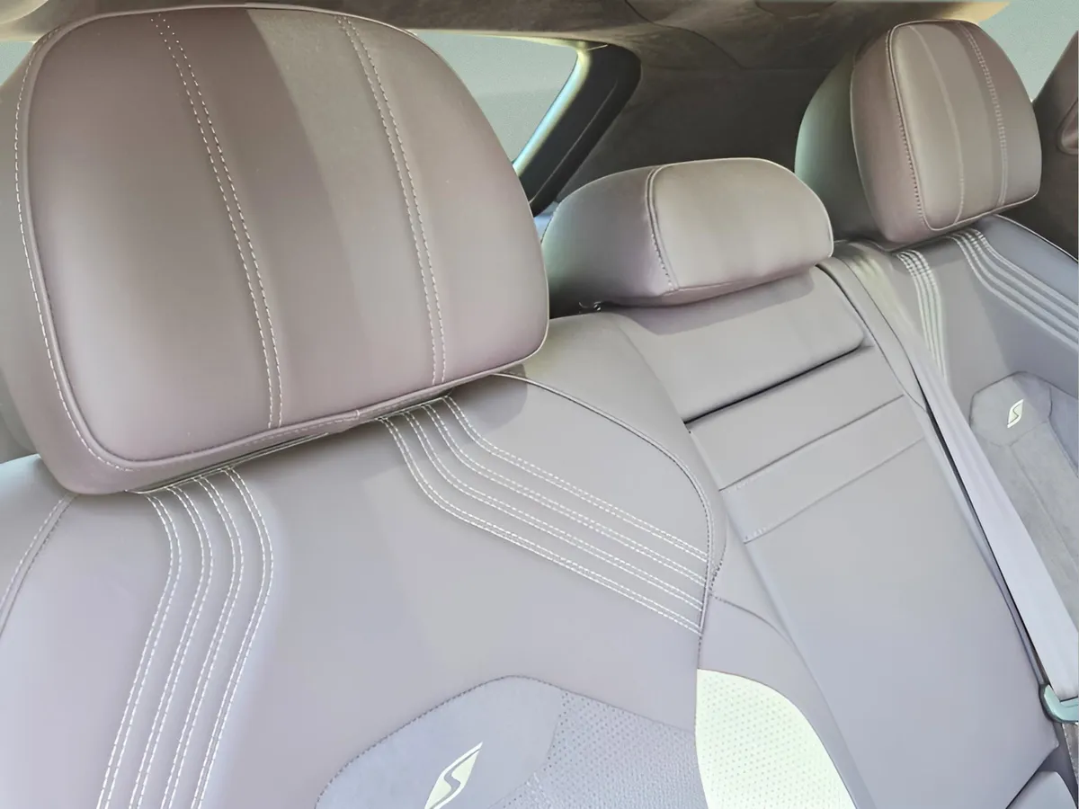2022 Bentley Bentayga S thumbnail 29