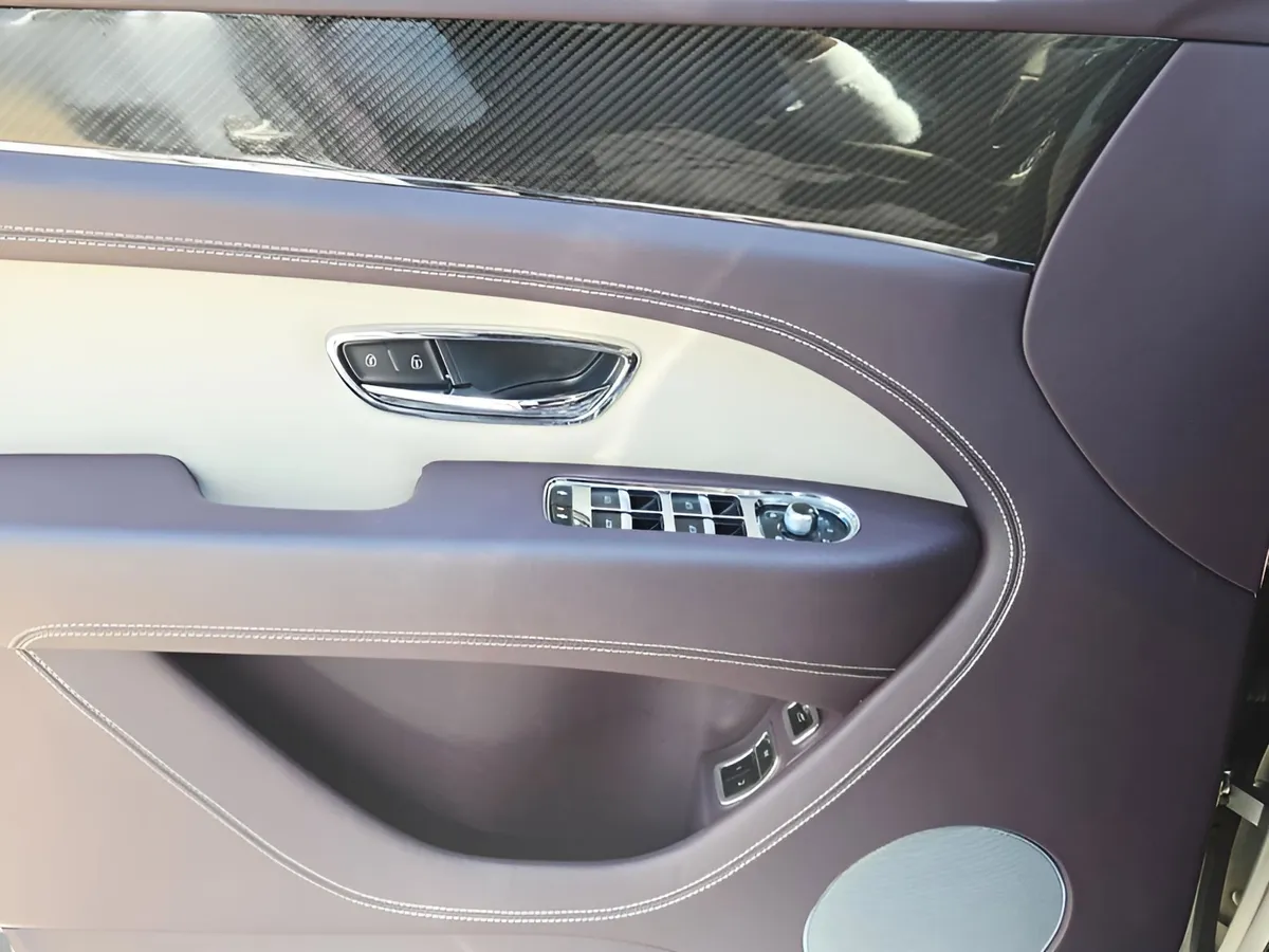 2022 Bentley Bentayga S thumbnail 51