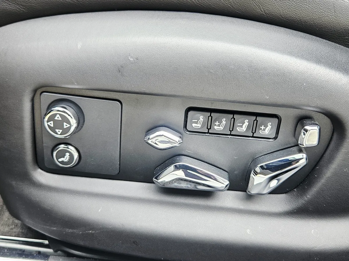 2022 Bentley Flying Spur V8 thumbnail 20