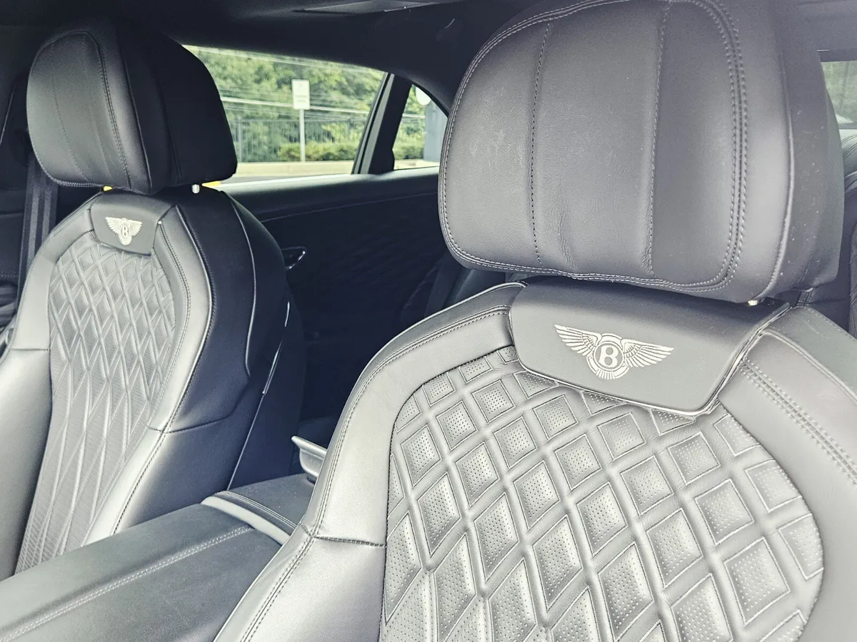 2022 Bentley Flying Spur V8 thumbnail 21